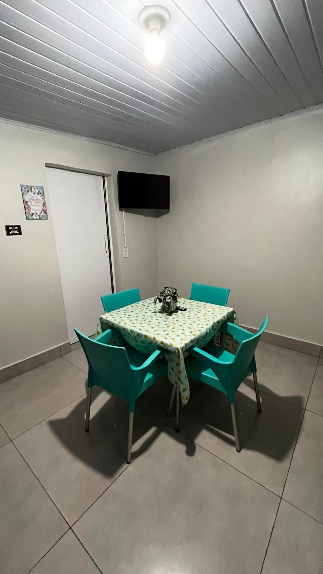 פוז דו איגואסו Studio Proximo Ao Centro E Corredor Turistico מראה חיצוני תמונה